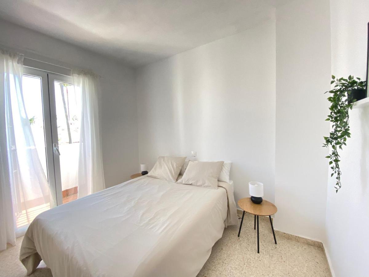 Townhouse W/Sea View & Garden Villa Estepona Dış mekan fotoğraf